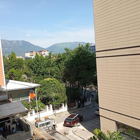 Royal 3 Hostel 티라나 외부 사진