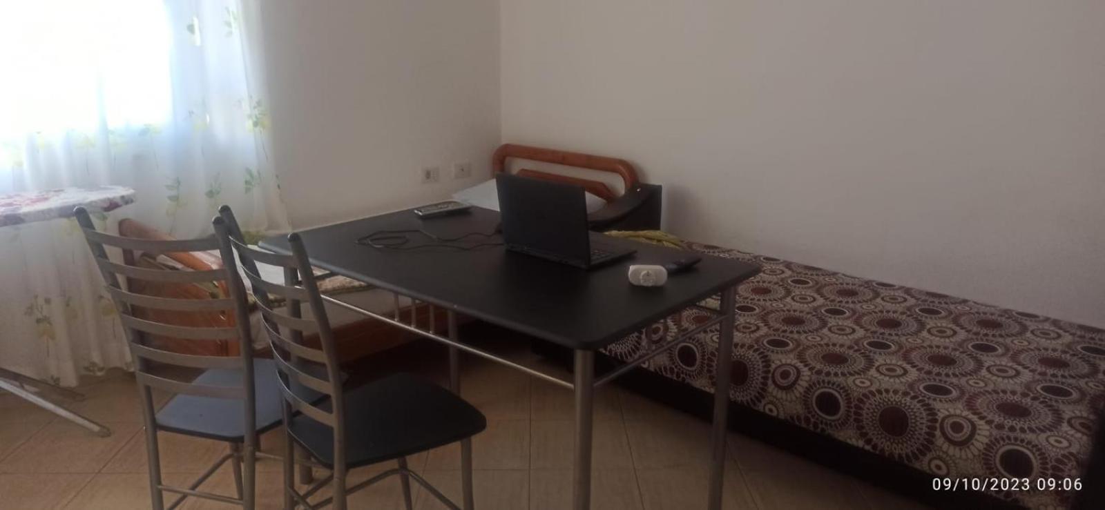 Royal 3 Hostel 티라나 외부 사진