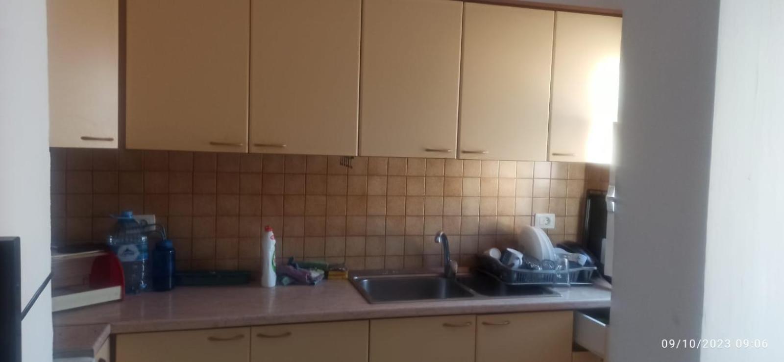 Royal 3 Hostel 티라나 외부 사진